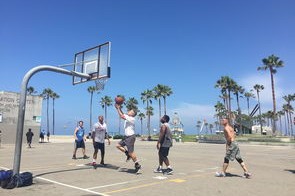 九游官网首页-LOL赛场精彩瞬间不断涌现，lol赛场精彩瞬间不断涌现什么意思